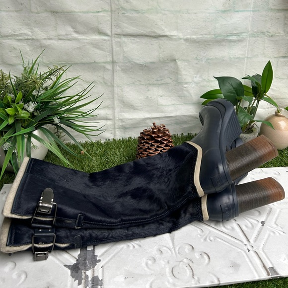 SOREL
MEDINA IV PREMIUM - Collegiate / Navy / black size 8 gently used - Picture 11 of 16